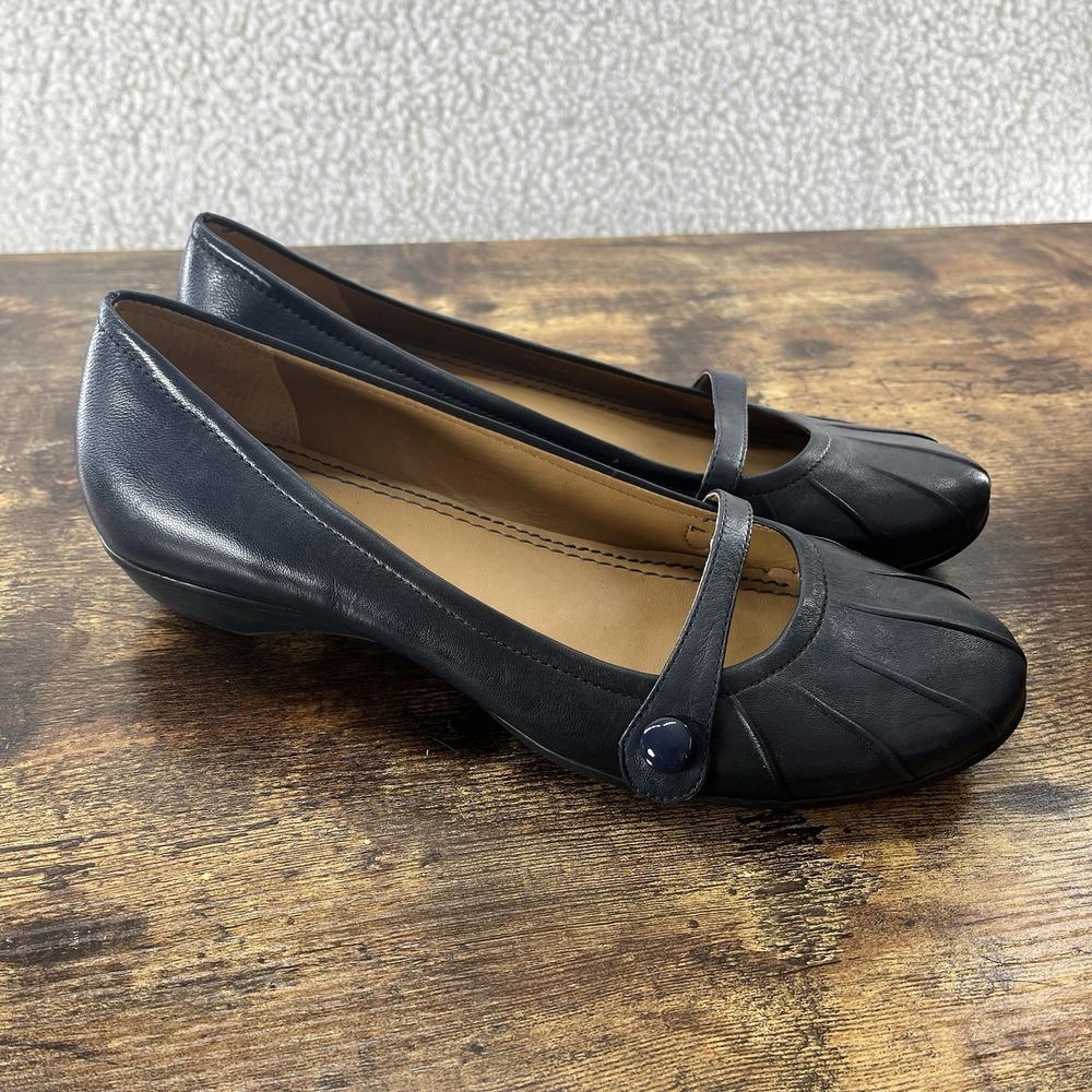 Michelle D Women's Mary Jane Shoes Leather Navy Size 9.5 Comfort Slight Wedge